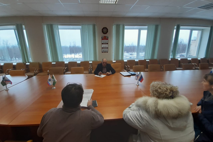 Олег Ромадов провел прием граждан в Подпорожье 