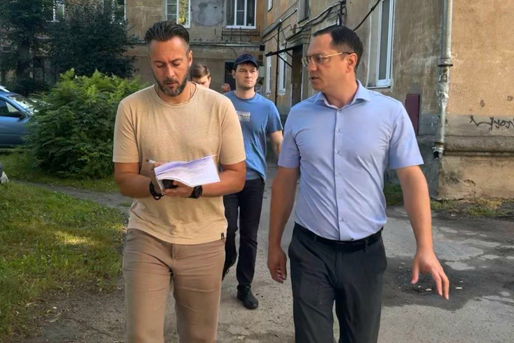 Проверки в районах Ленобласти продолжаются: Денис Беляев побывал с рабочим выездом в Волхове